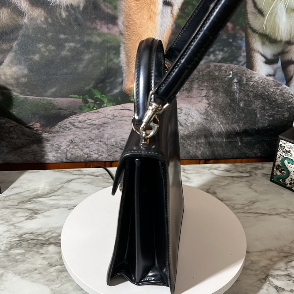 Gucci Black Crossbody Bag - Picture 2 of 16